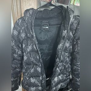 The North Face Black/Gray Floral Nuptse Women’s 600 Down Puffer Size Small